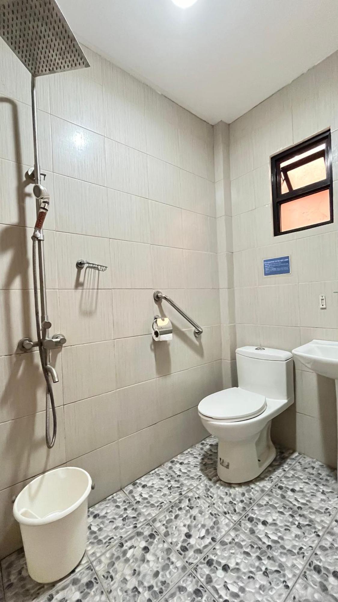 Mkb Pension Coron Exterior foto
