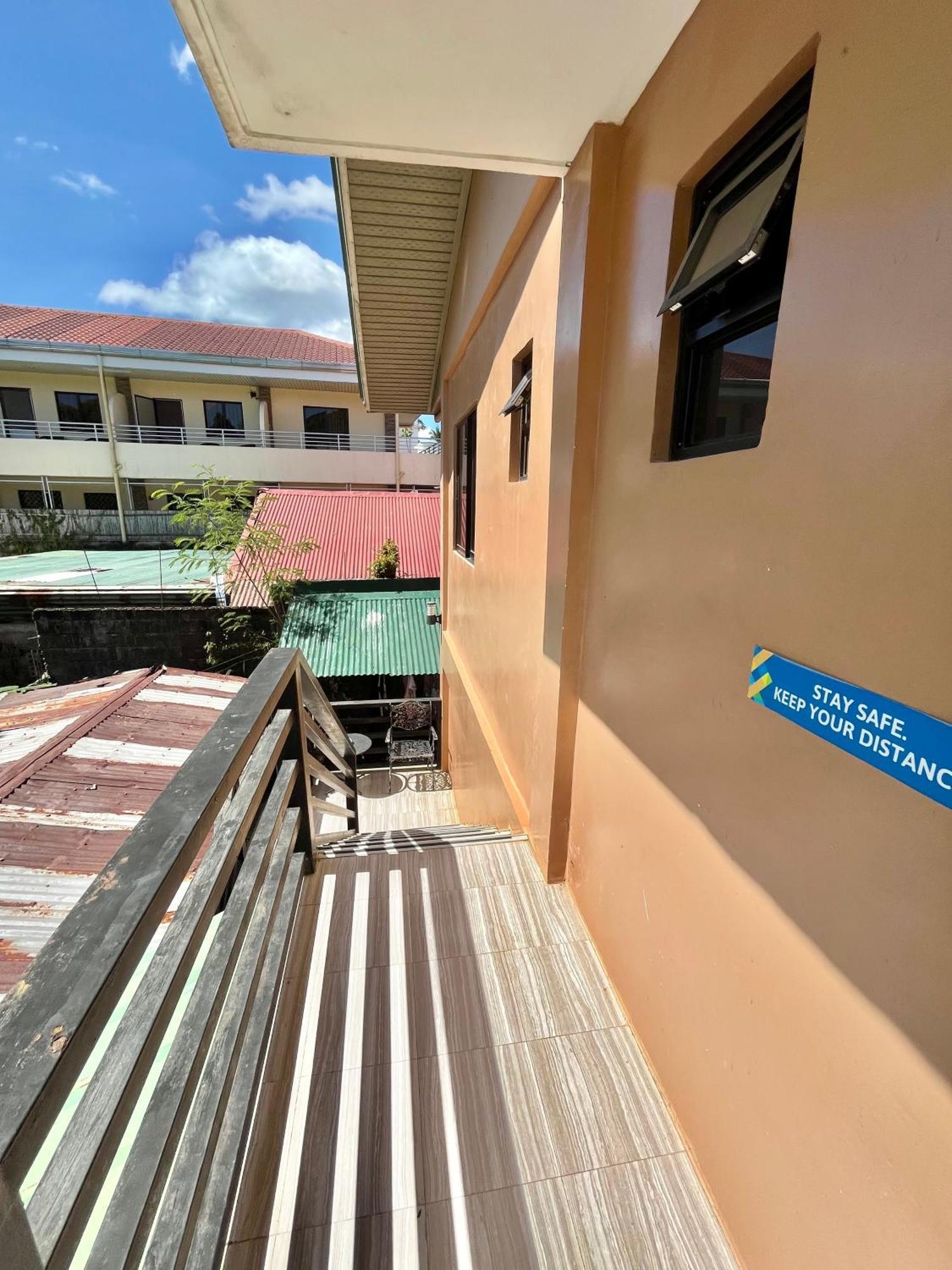 Mkb Pension Coron Exterior foto