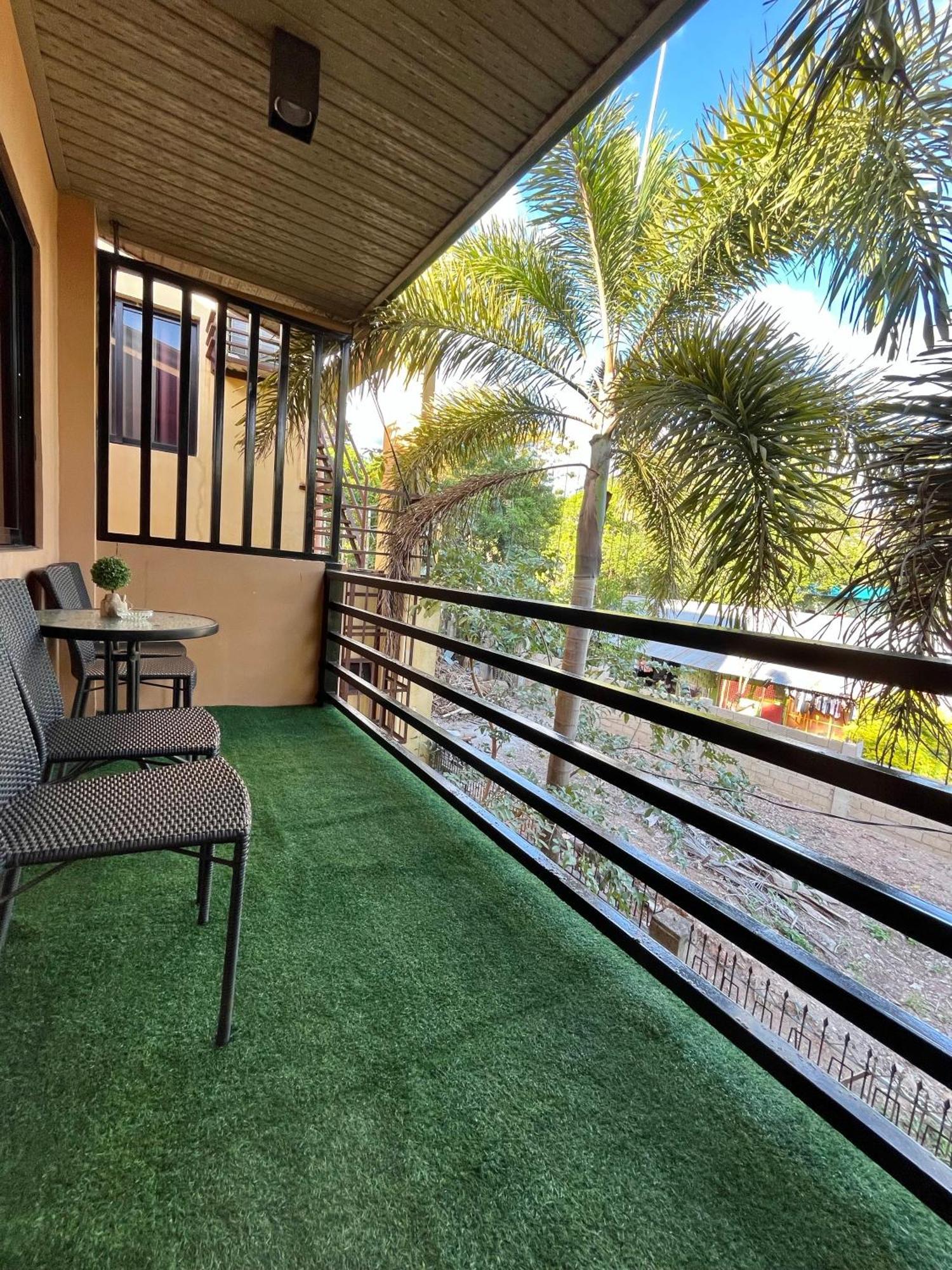 Mkb Pension Coron Exterior foto